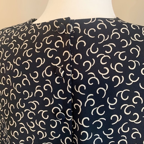 Vintage Kasper Black Cream Geometric Women’s 10 Large Short Sleeve Blouse Top - Picture 6 of 9